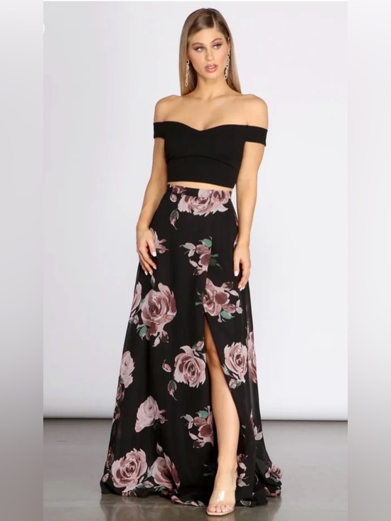 Windsor Dresses & Skirts - Windsor - Flora Floral 3 Piece Dress - 2 Skirts 1 Top - Medium Black Pink Roses